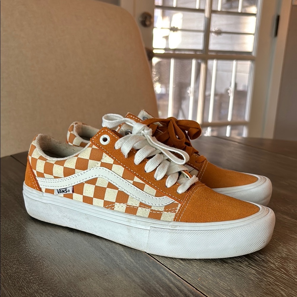 Men’s Vans Checkerboard Old Skool Pro Shoes Golden Oak - Picture 2 of 7